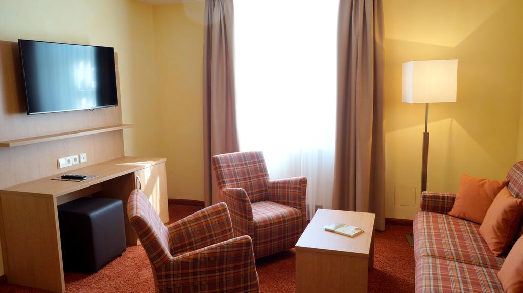 Obere Linde Hotell Oberkirch  Rum bild