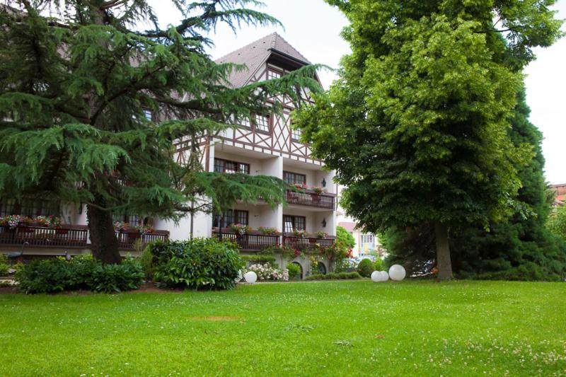 Obere Linde Hotell Oberkirch  Exteriör bild