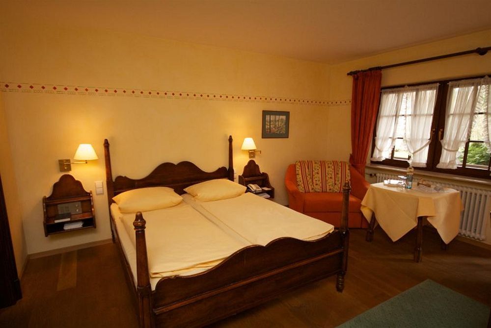 Obere Linde Hotell Oberkirch  Exteriör bild