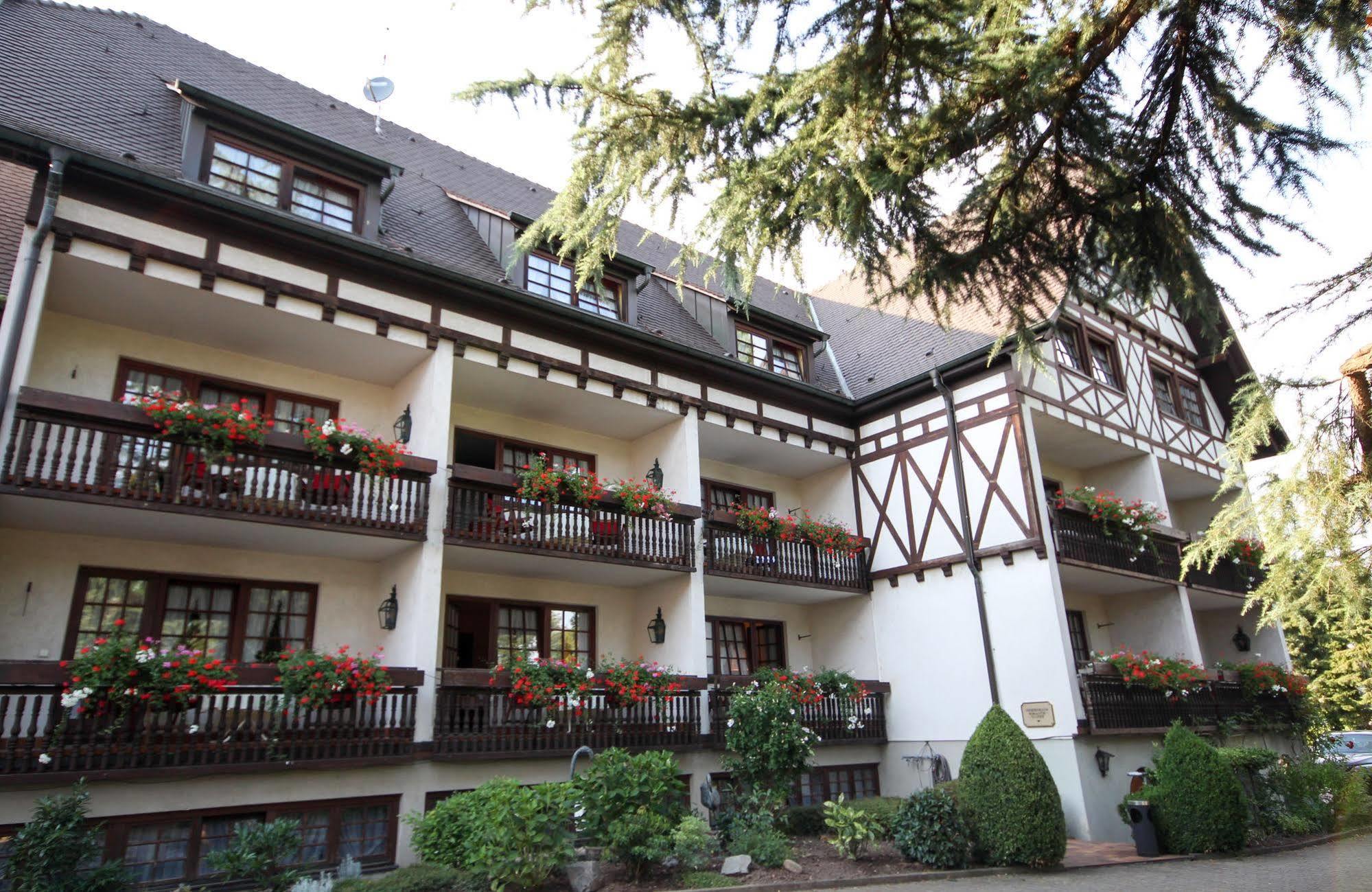 Obere Linde Hotell Oberkirch  Exteriör bild