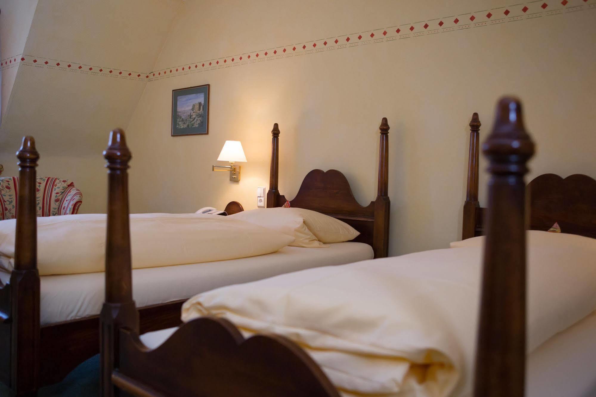 Obere Linde Hotell Oberkirch  Exteriör bild